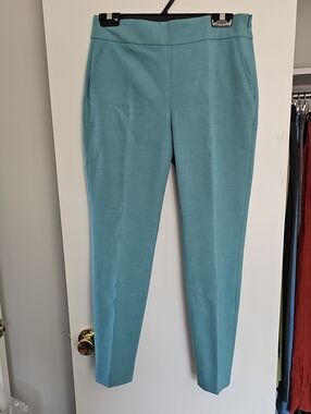 RW&CO. Slim Leg Tailored Pants in Aqua Size 4 Signature Fit